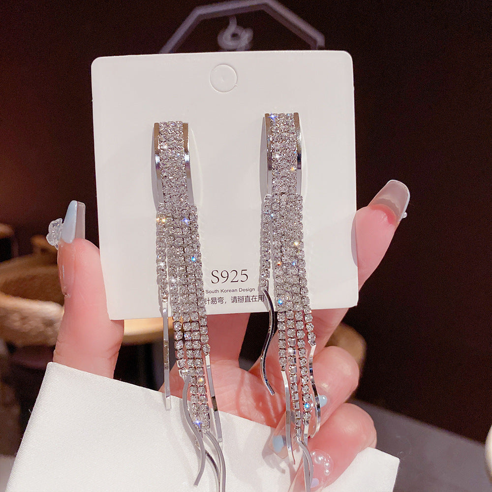 Light Luxury Pearl Earrings