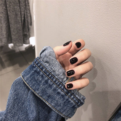Fashionable Blue and Graffiti Pattern Fake Nails