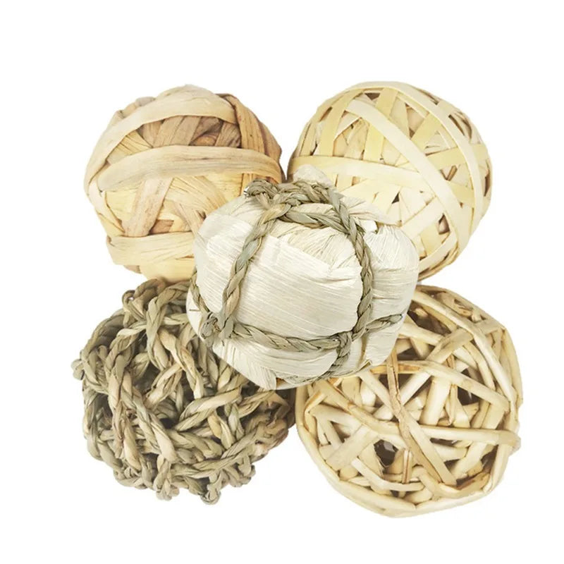5PCS Rabbit Grass Ball Chew Toys Bunny Teething Treats Toys for Small Animals Hamster Guinea Pig Gerbil