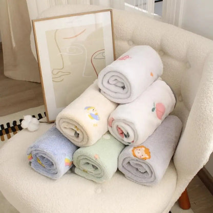 Pet Comfortable Blanket Cute Pattern Dogs Bed Blanket Warm Breathable Warm Cat Blanket Velvet Comfortable Puppy Sleep Mat Autumn