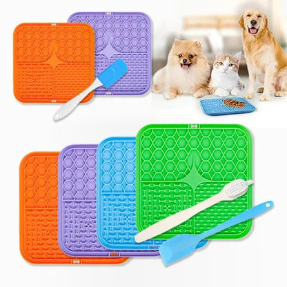 Pet Lick Silicone Mat Slow Feeder Dog Food Plate Bathing Distraction Sucker Training Feeder Supplies for Dogs