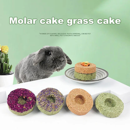 1pcs Small Pets Rabbit Grinding Teeth Cake Cookie Chew Teeth Grinding Treats Keep Clean Teeth Hamsters Guinea Bunny Squirrels