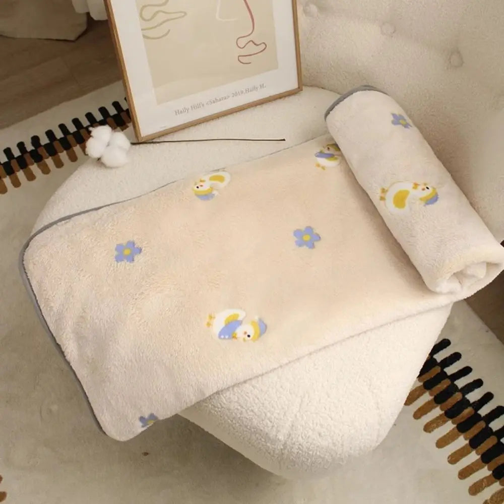 Pet Comfortable Blanket Cute Pattern Dogs Bed Blanket Warm Breathable Warm Cat Blanket Velvet Comfortable Puppy Sleep Mat Autumn