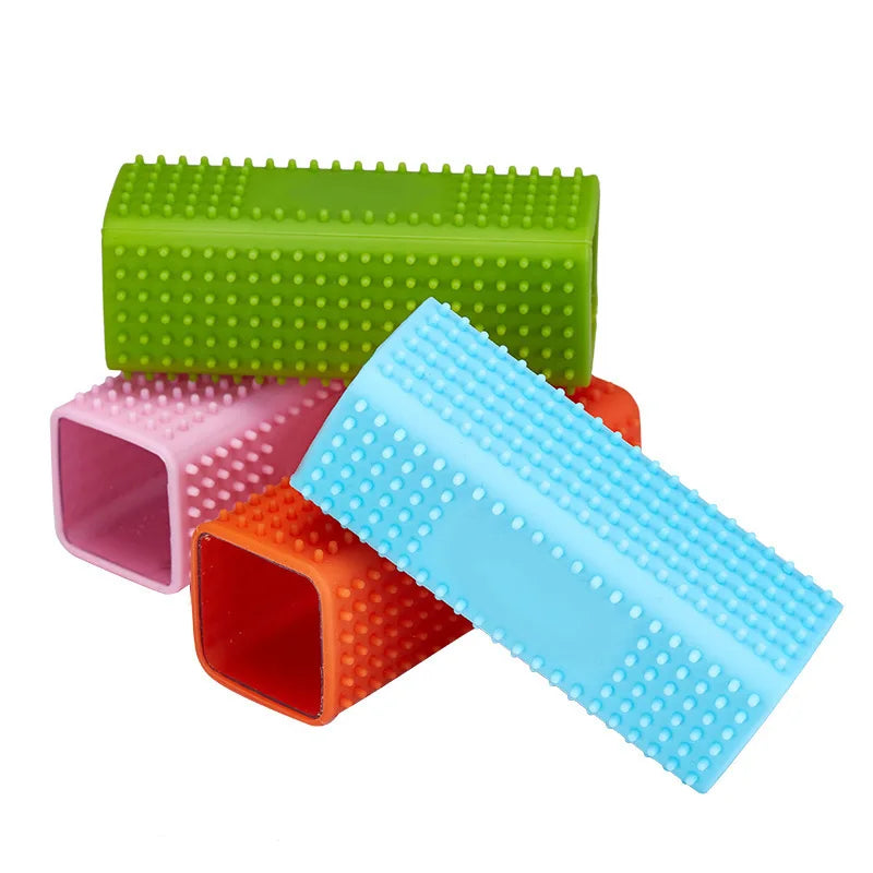 Pet Hair Removal Brush Pet Silicone Hollow Rubber Cleaning Brush Supplies Animal Brush Dog Cat Hair Removal Effective Pet Hair