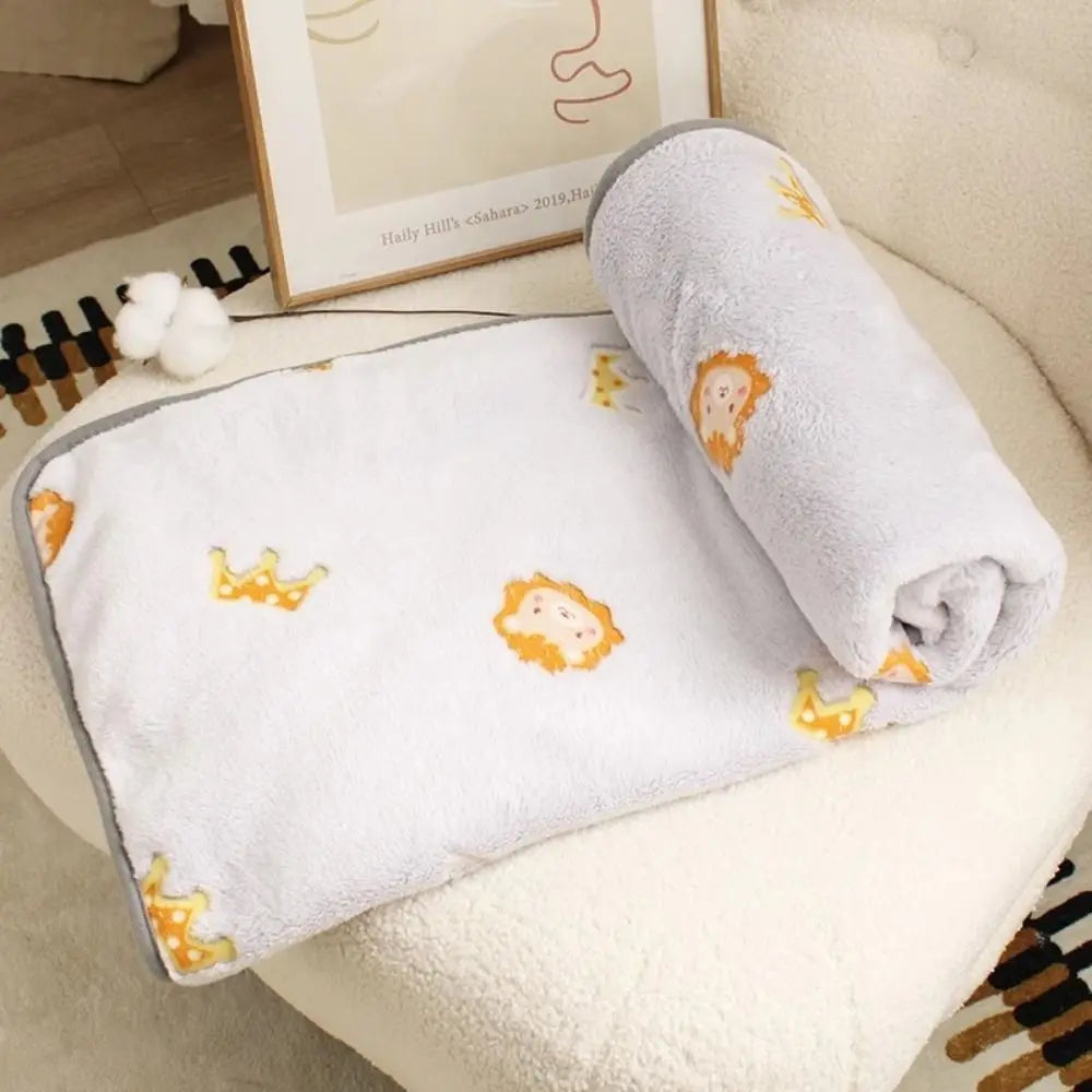 Pet Comfortable Blanket Cute Pattern Dogs Bed Blanket Warm Breathable Warm Cat Blanket Velvet Comfortable Puppy Sleep Mat Autumn