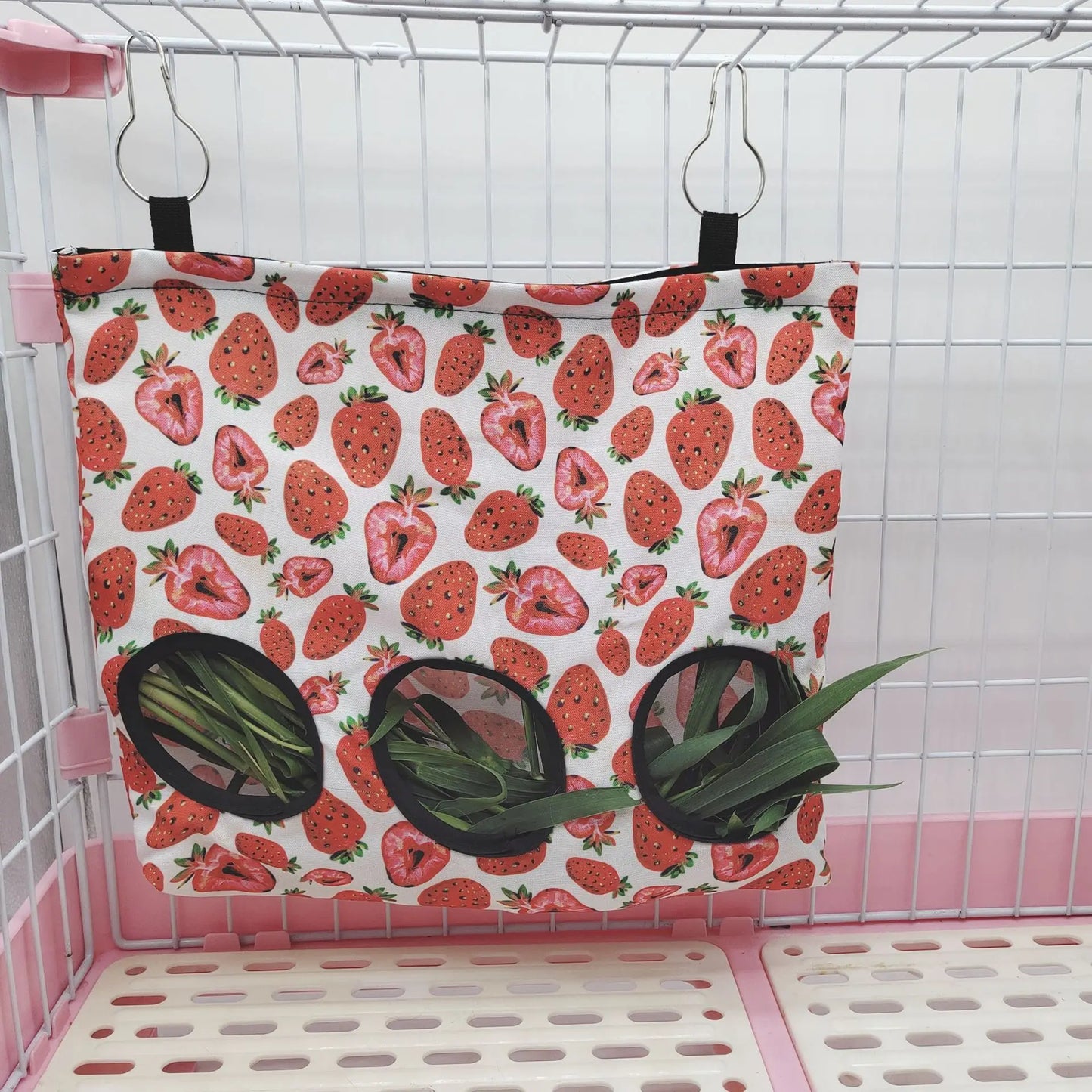 Rabbit Hay Bag Hay Dispenser For Guinea Pig Chinchilla Food House For Hay Guinea Pigs Feeder Hay Bag For Rabbits Pet Products
